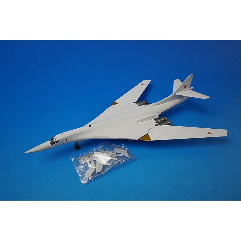 1:200 Tu-160 Blackjack Soviet Air Force 184th SSR Heavy Bombardment Regiment Pulirki Base #33 558785 Herpa