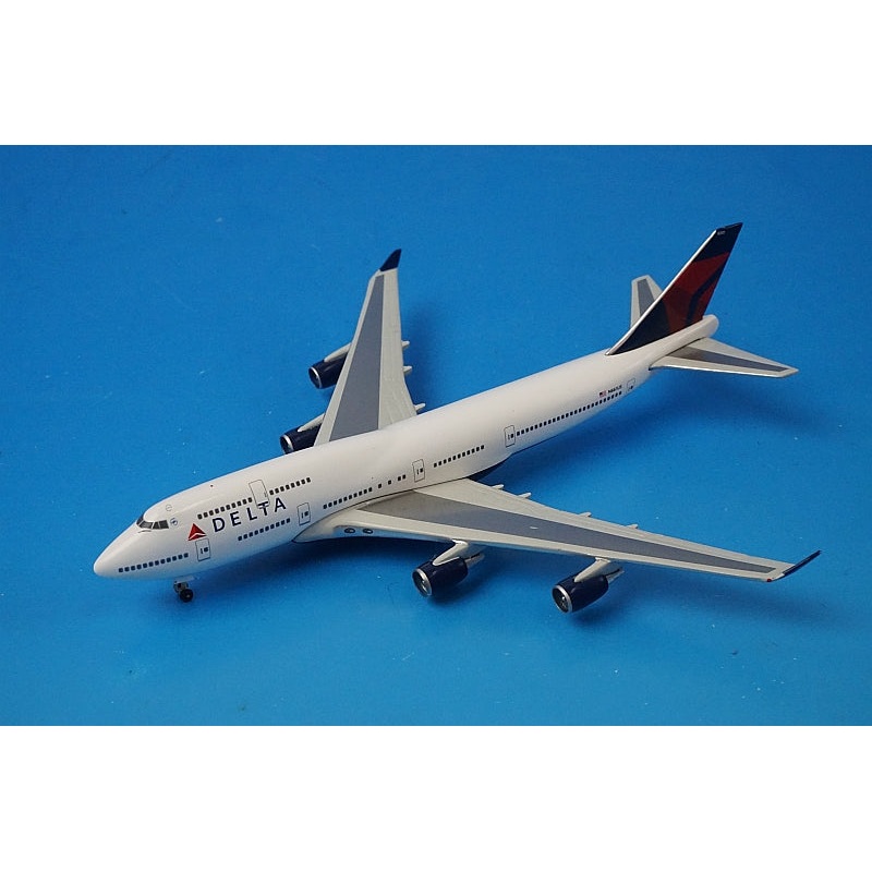 1:500 B747-400 DELTA N661US 506915 Herpa