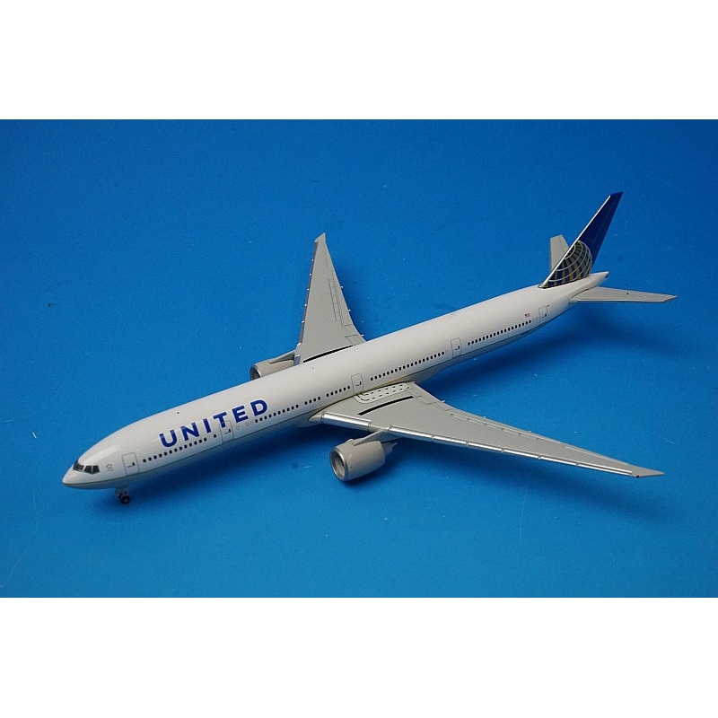 1:500 B777-300ER UNITED N58031 529877 Herpa