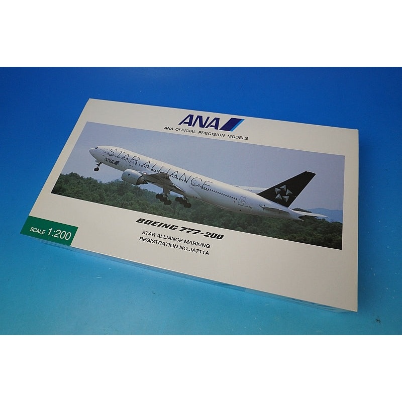 1:200 B777-200 ANA Star Alliance JA711A NH20002 ANA airplane model