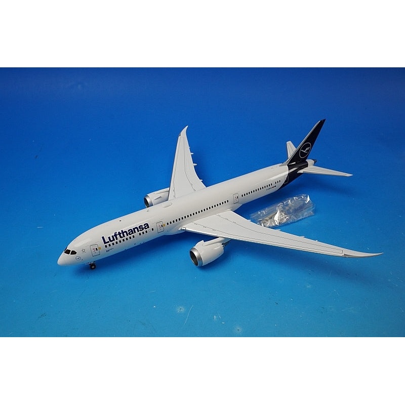 1:200 B787-9 Lufthansa D-ABPA G2DLH1050 Gemini airplane model
