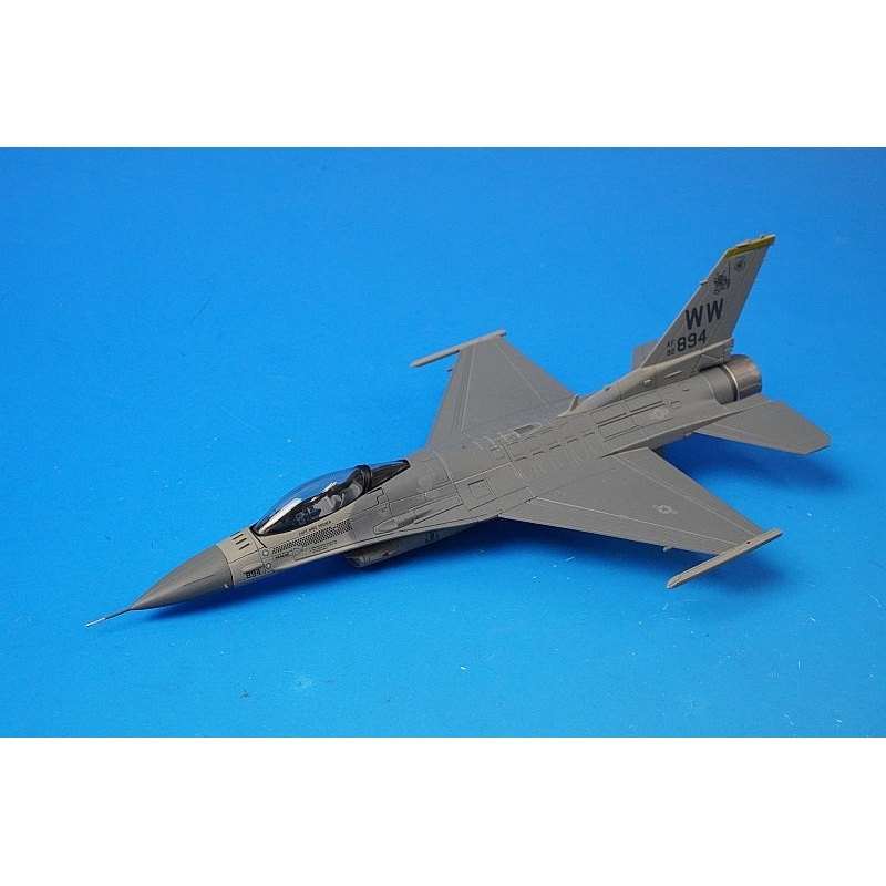 1:72 F-16CM (Block 50P) USAF PACAF 35th Fighter Wing 14th Fighter Wing Viper Demo Team KOMATSU AB #92-3894 HA3897 Hobby Master