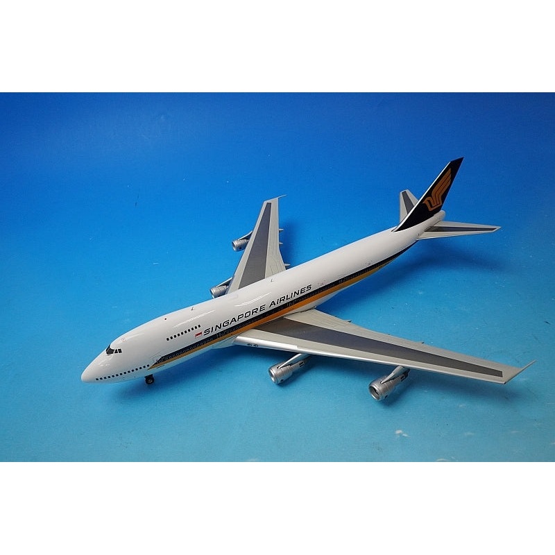 1:200 B747-200 Singapore 9V-SIA IF7420513B INFLIGHT airplane model