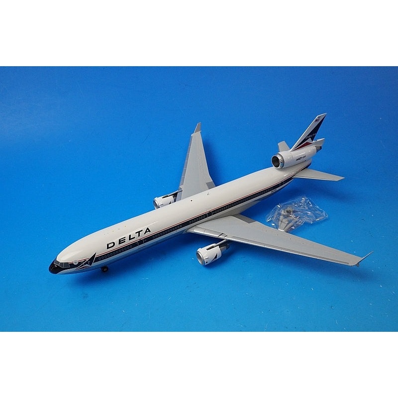 1:200 MD-11 Delta Widget N807DE G2DAL407 Gemini airplane model