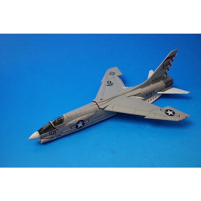 1:72 F-8E Crusader USN VF-211 Checkmates NP101 601628 CENTURY WINGS airplane model