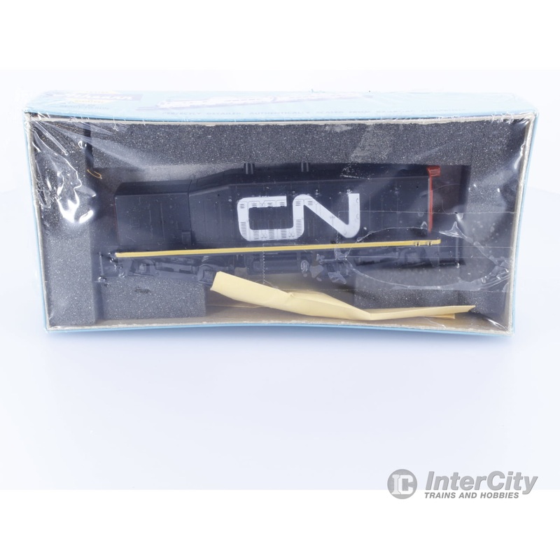 Athearn 4037 HO SW-7 Locomotive Canadian National (CN) DUMMY UNIT ONLY